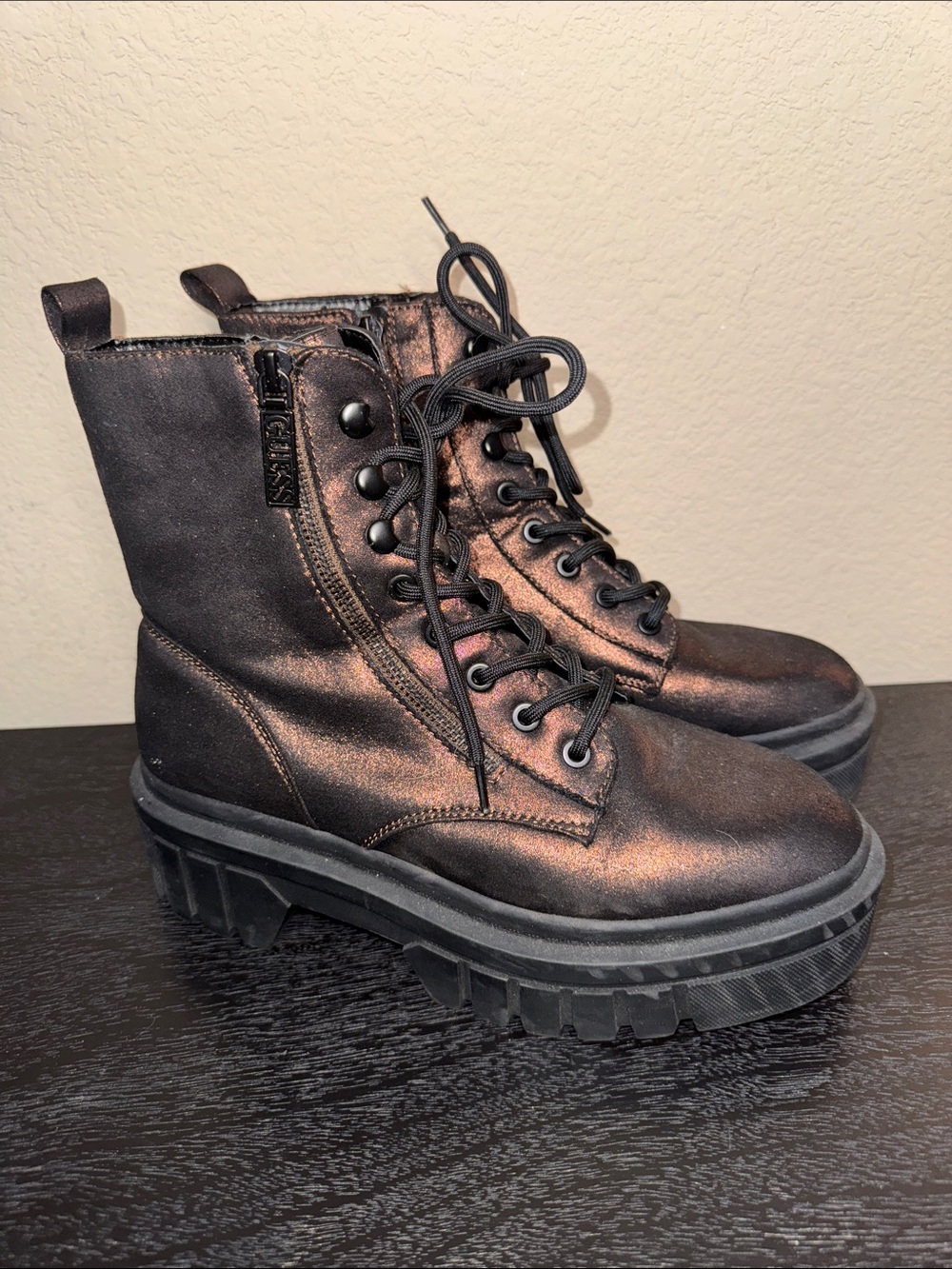 Guess Metallic Felina Bronze Lace-Up Platform Combat Boots Size 8.5 New